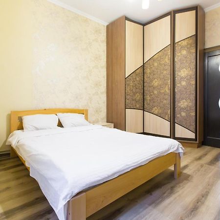 Квартира Подобово Біля Площі Ринок Вулиця Староєврейська 17 Lviv Exterior foto