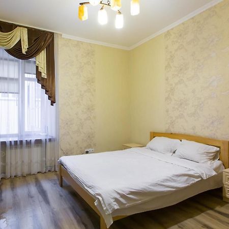 Квартира Подобово Біля Площі Ринок Вулиця Староєврейська 17 Lviv Exterior foto