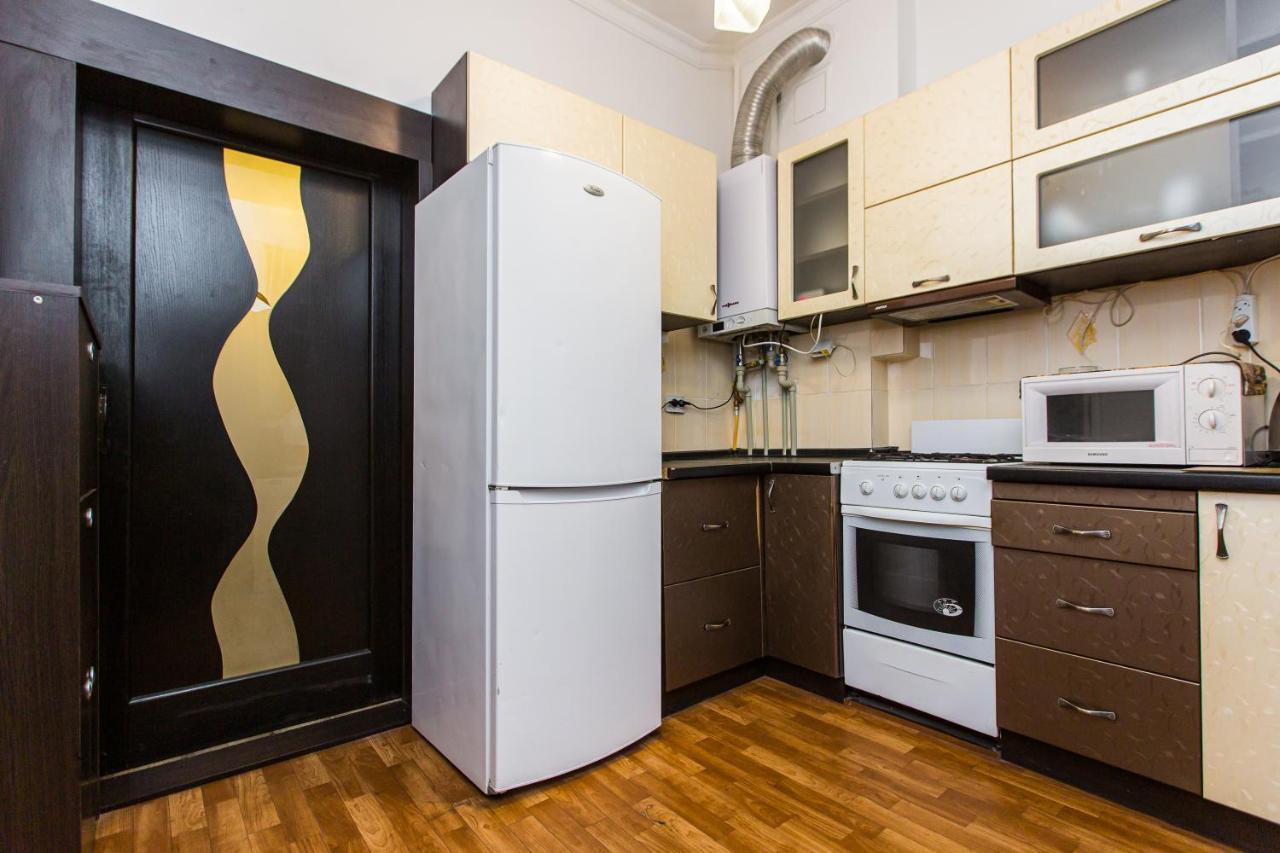 Квартира Подобово Біля Площі Ринок Вулиця Староєврейська 17 Lviv Exterior foto